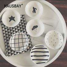 Load image into Gallery viewer, 3pcs Mini Dish Cactus Star White Black Ceramic Plate Seasoning Soy Sauce Vinegar Plates Candy Cute Dishes Kitchen Tool 1254
